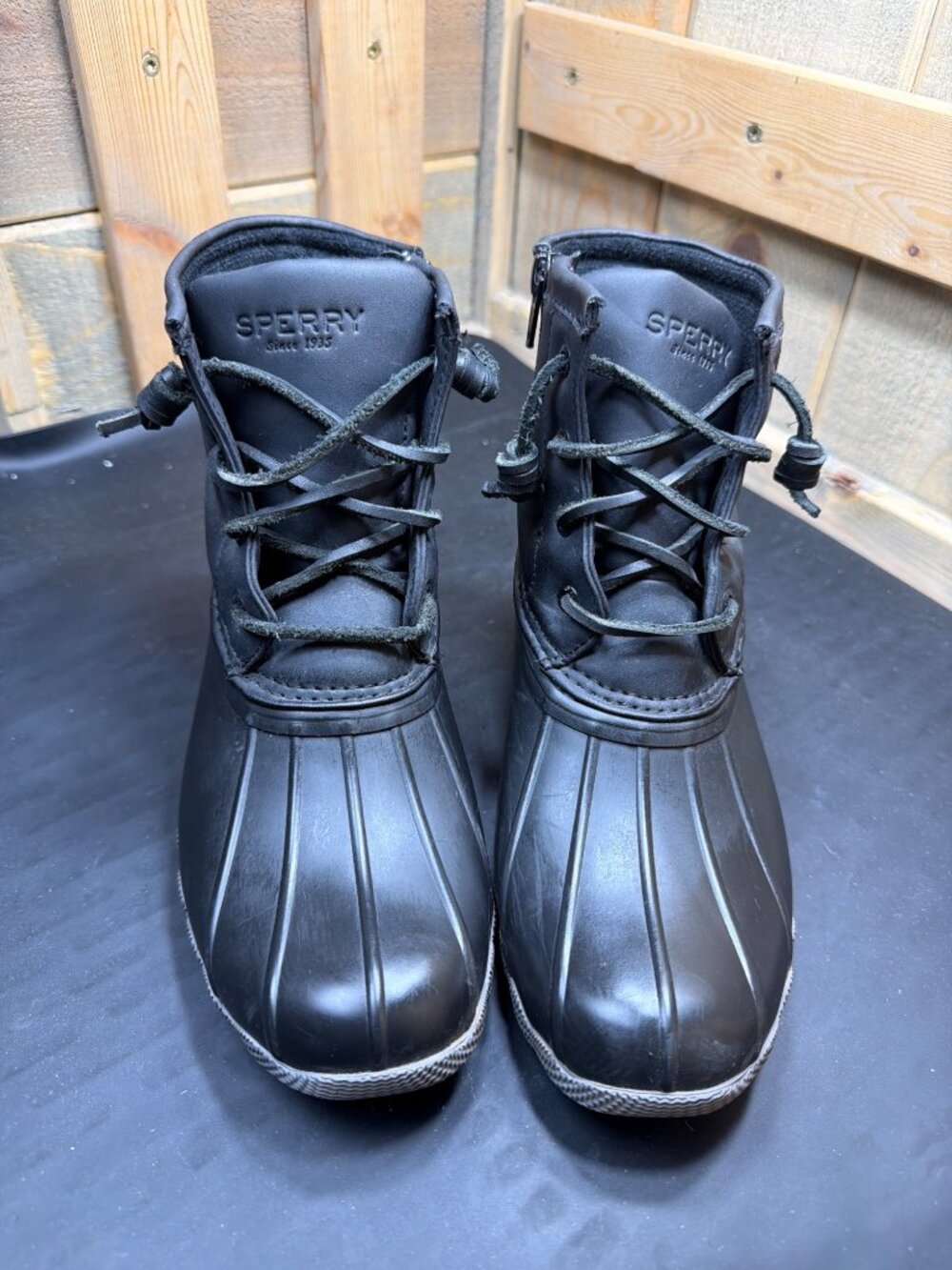 Sperry Girls 3M Saltwater Duck Boots Black Side Zip Youth EU 35 - Picture 3 of 9